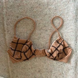 Acacia Manhattan Top in topless/storm